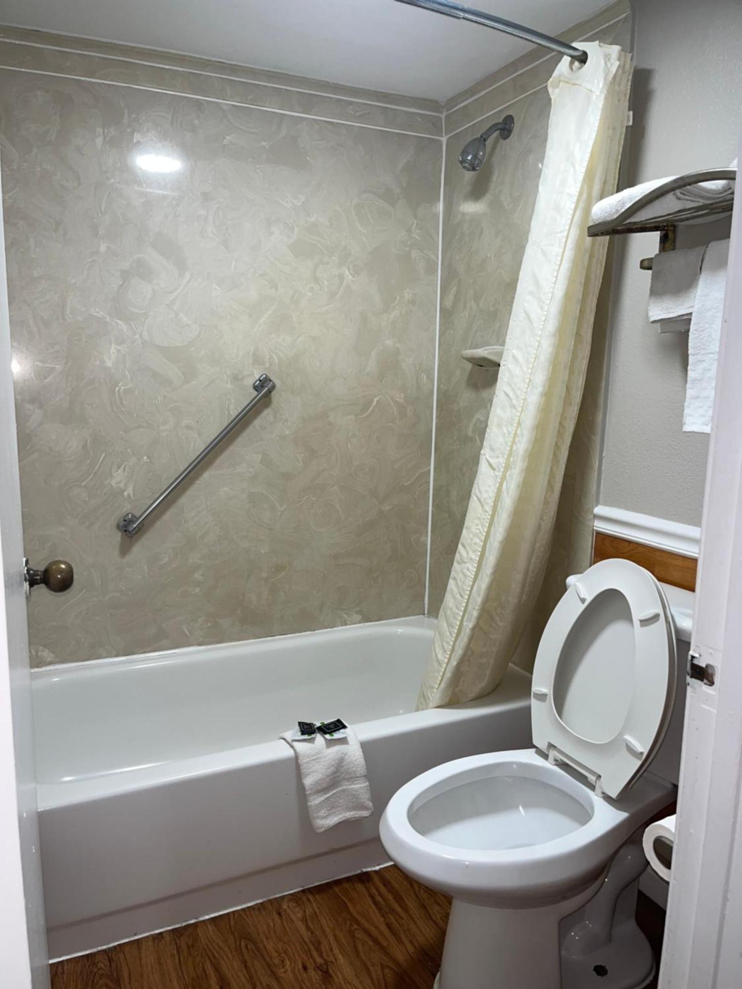 Hallmarc Inn & Suites Of Уест Мемфис Екстериор снимка